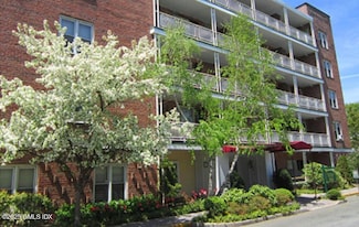 30 Brookside Dr Unit 1 J, Greenwich, CT 06830