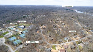 18 Basildon Dr, Bella Vista, AR 72715