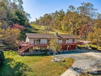 195 Whitehead Rd, Hendersonville, NC 28792