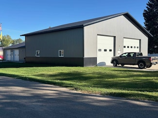 201 7th St, Plaza, ND 58771