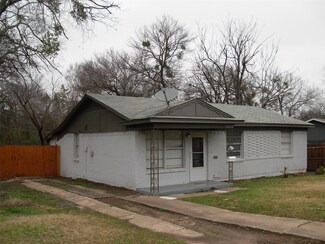 1525 Woodcrest Dr, Mesquite, TX 75149