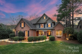 8915 Linden Grove Ct, Sherrills Ford, NC 28673