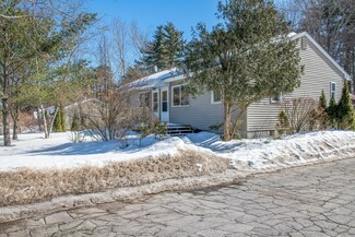2 Limestone Ln, Windham, ME 04062