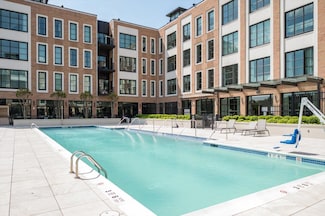 100 Garvies Point Rd Unit 1042, Glen Cove, NY 11542