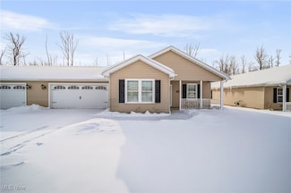 330 Woodland Way Unit B, Jefferson, OH 44047