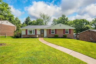 3100 Albine Dr, Glenshaw, PA 15116