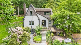 540 Highland Ave, Montclair, NJ 07043
