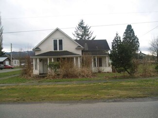 345 Harrison St, Sumas, WA 98295