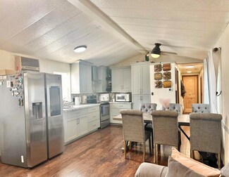 571 Caldwell Blvd Trlr 36, Nampa, ID 83651