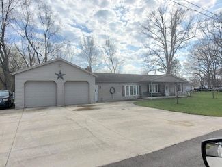 7052 Cottonwood Rd, Celina, OH 45822