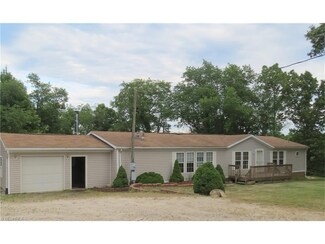 700 Glory Rd NW Unit 8, Carrollton, OH 44615