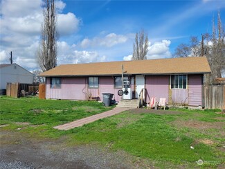 9826 Apple Rd NE, Moses Lake, WA 98837