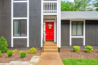 402 Sunvalley W, Nashville, TN 37221