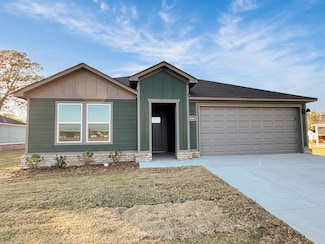 6104 Meridian Dr, Alexander, AR 72002