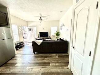1549 N Vulcan Ave Unit 3, Encinitas, CA 92024