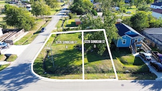 5228 Sunbeam A St, Houston, TX 77033