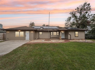 2609 65th St E, Bradenton, FL 34208