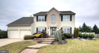 43 Wiltshire Dr, Sewell, NJ 08080