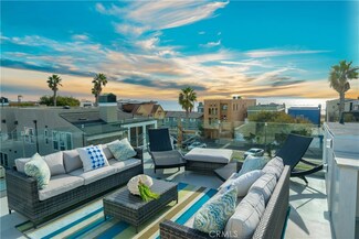 16926 10th St Unit 102, Sunset Beach, CA 90742