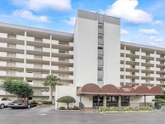 5860 NW 44th St Unit 403, Lauderhill, FL 33319