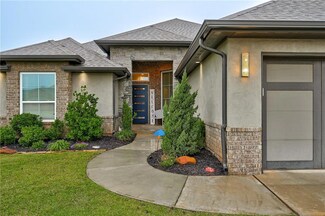 5515 Hidden Trail Ln, Warr Acres, OK 73132