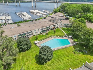 6213 Saint Croix Trail N Unit 102, Oak Park Heights, MN 55082