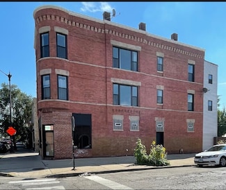 3237 W Armitage Ave Unit 1, Chicago, IL 60647
