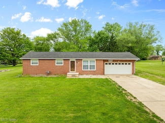 4696 Hurless Dr SW, Canton, OH 44706