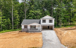 3 Woodland Dr, Dickson, TN 37055