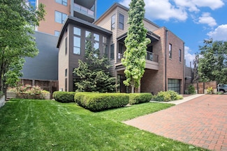 26 W 6th St, Holland, MI 49423