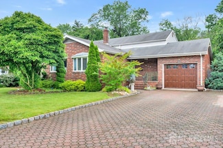 605 Beechwood Ave, Middlesex, NJ 08846