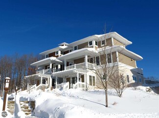 12193 Mountain Top Cir Unit 717, Thompsonville, MI 49683