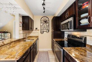 201 Lake St Unit 31, East Weymouth, MA 02189