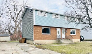 48 Creekside Dr, Cheektowaga, NY 14227