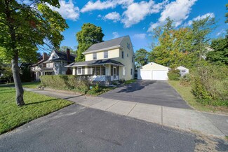 104 S Grinnell St, Jackson, MI 49203