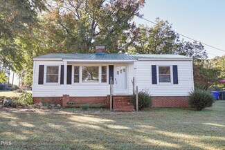 59 W Cornwallis St, Pittsboro, NC 27312