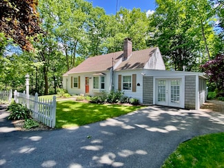 1335 Post Rd, Wells, ME 04090