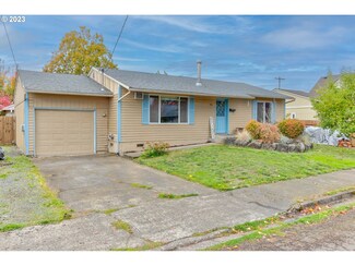 701 S Pacific St, Newberg, OR 97132