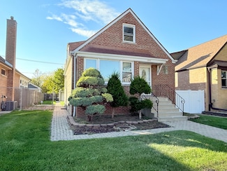 5850 S Neva Ave, Chicago, IL 60638