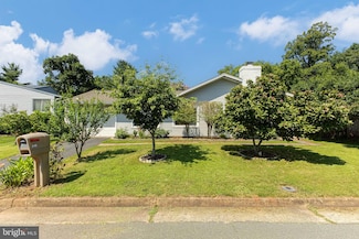 246 Avondale Dr, Sterling, VA 20164