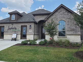 5964 Carmona Trail, Fort Worth, TX 76132