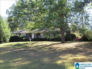 4863 Eulaton Rd, Anniston, AL 36201