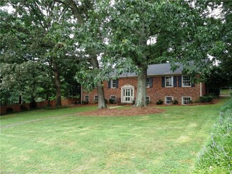 3200 Pennington Ln, Winston Salem, NC 27106