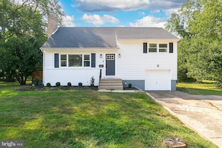 406 Parker Ave, Moorestown, NJ 08057