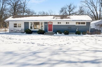 4504 Schoolhouse Rd, Batavia, OH 45103