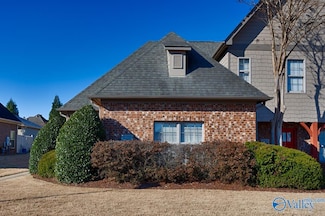 122 Chimes Way SW, Huntsville, AL 35824
