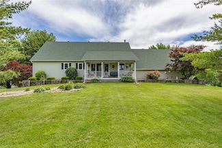 24545 W 54th St, Shawnee, KS 66226
