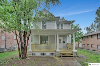 347 S 26th St, Lincoln, NE 68510
