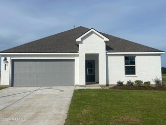 122 Pixie Dr, Carencro, LA 70507