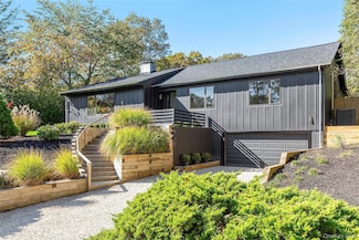 70 Whooping Hollow Rd, East Hampton, NY 11937